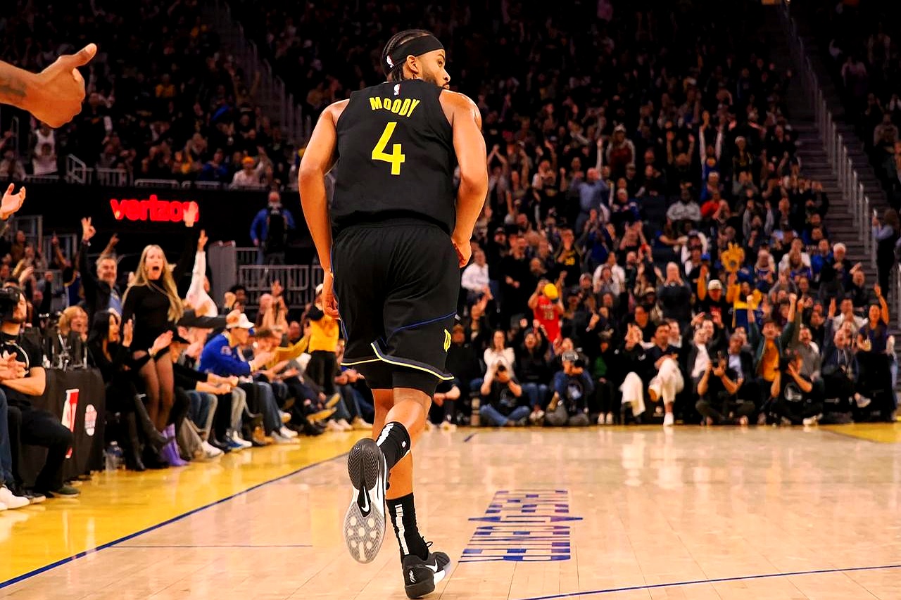 关于Ning迎来七赛季出色发挥，公牛观众热烈欢呼！观众掌声雷动的信息-爱游戏正版体验